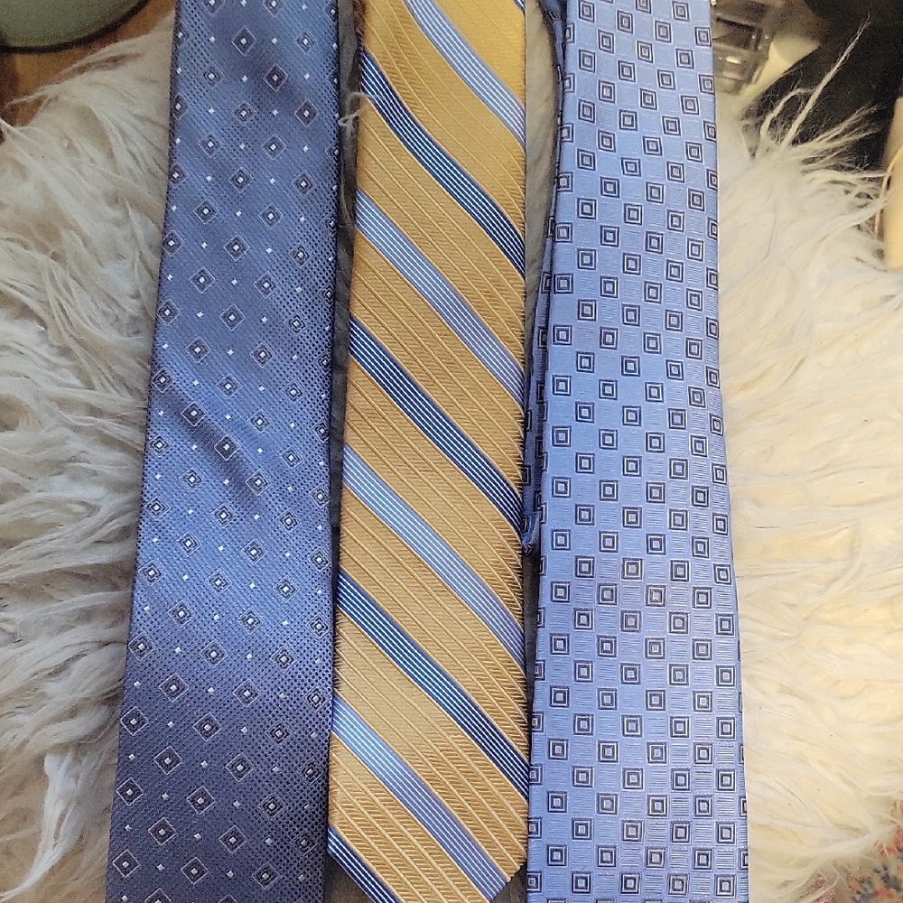 Tommy Hilfiger Blue and Yellow Ties Set